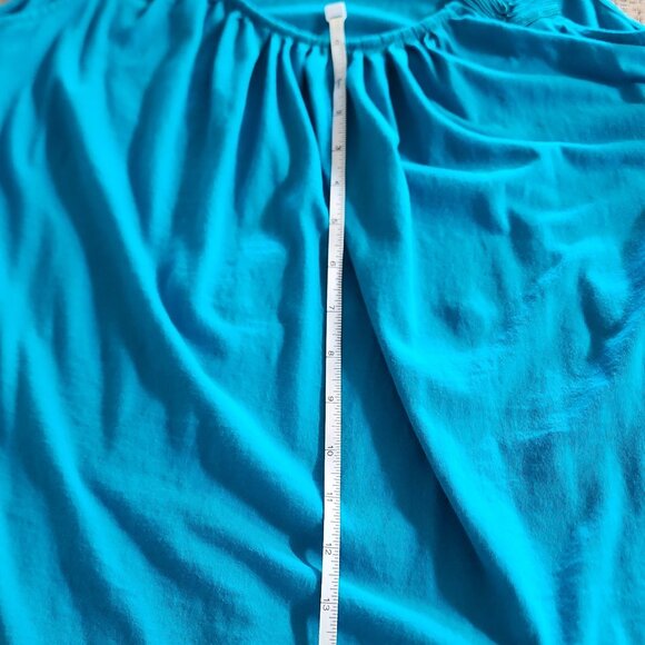 Dressy turquoise blue tank - Picture 7 of 10